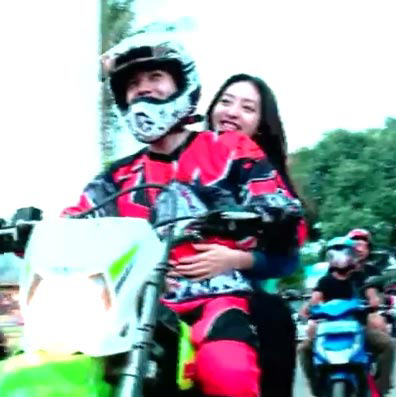 (FAKTA/REAL/NYATA) PENGAMATAN TERHADAP SEORANG CEWEK.