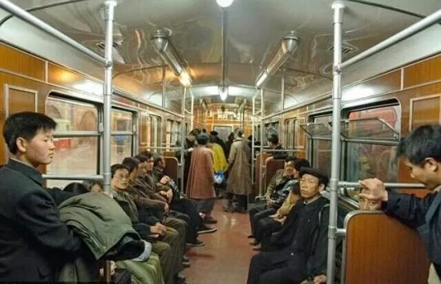 korea utara vs korea selatan (beberapa perbedaan yg sangat mencolok)