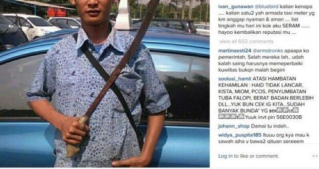 Tentang Pedang. Nih! Provokator Demo Sopir Taxi Blue Bird Rusuh