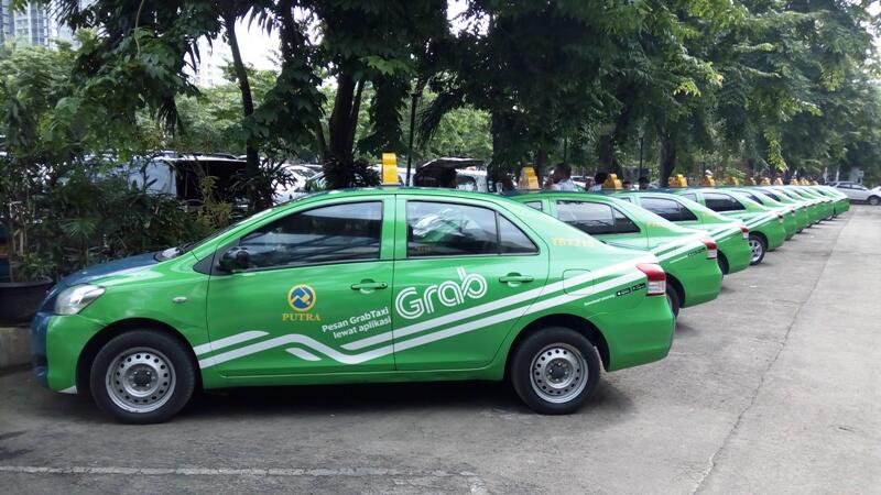 Taxi ini ikut demo ga ya