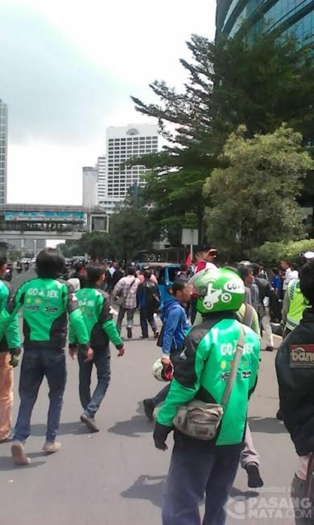 DEMO ANARKIS TAKSI di JAKARTA #boikotTAKSI