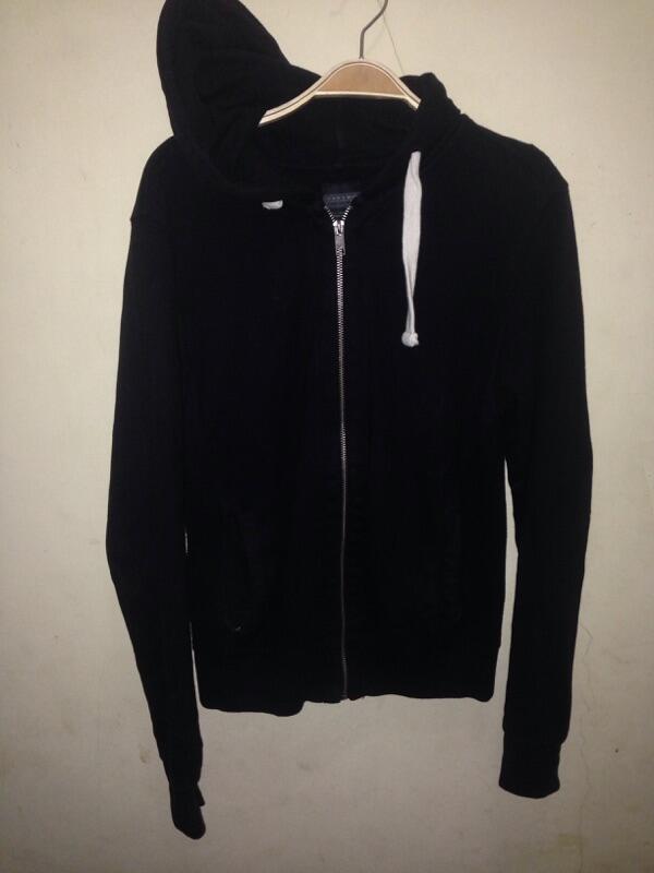 zara zip up hoodie