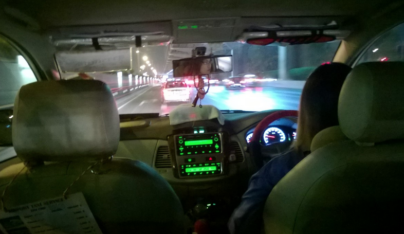 Blue Bird Driver Ngotot, Ga ada gratisannn!!!!"