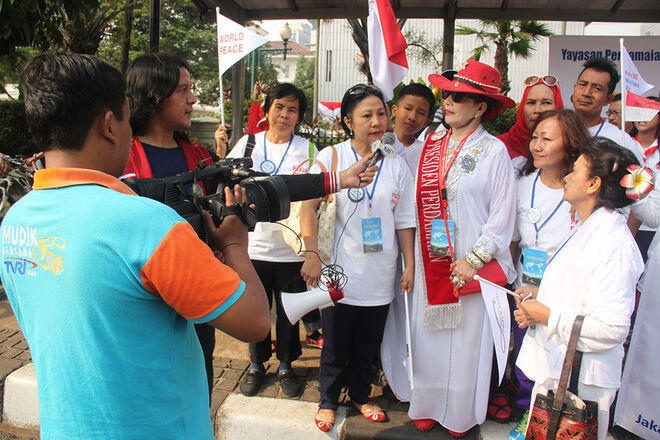Presiden Perdamaian - Muncul saat aksi demo Taxi