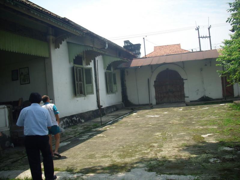 RUMAH TUA DI JAMBLANG KLANGENAN CIREBON 