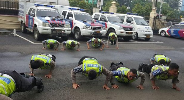 Hukuman untuk polisi bandel dan tak disiplin
