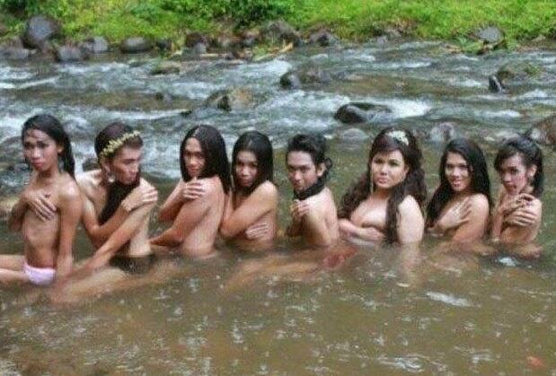 &#91;PIC&#93; Kisah Kakek Dan Bidadari Sedang Mandi Di Telaga, Si Kakek Dapat banyak