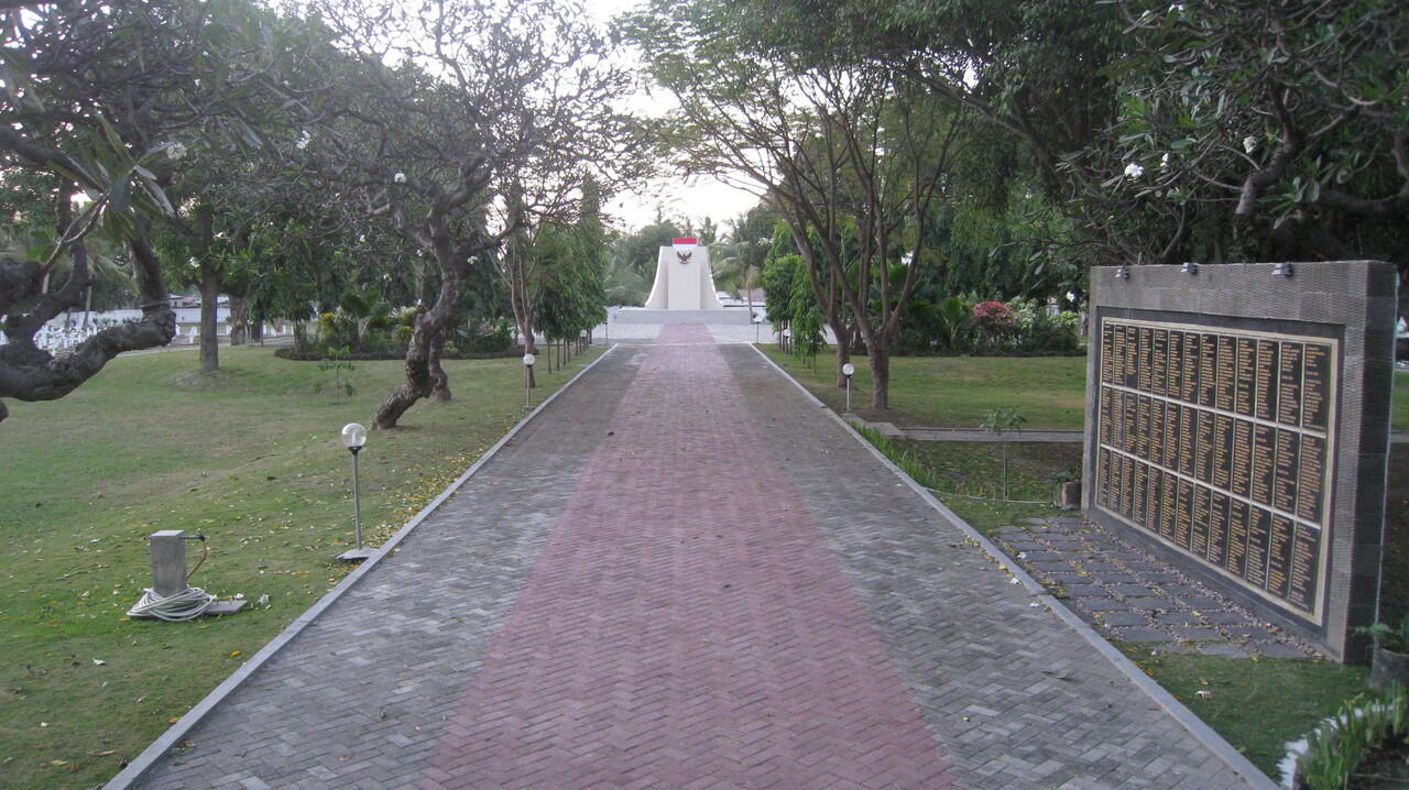 TAMAN MAKAM PAHLAWAN SEROJA DILI TIMOR LESTE