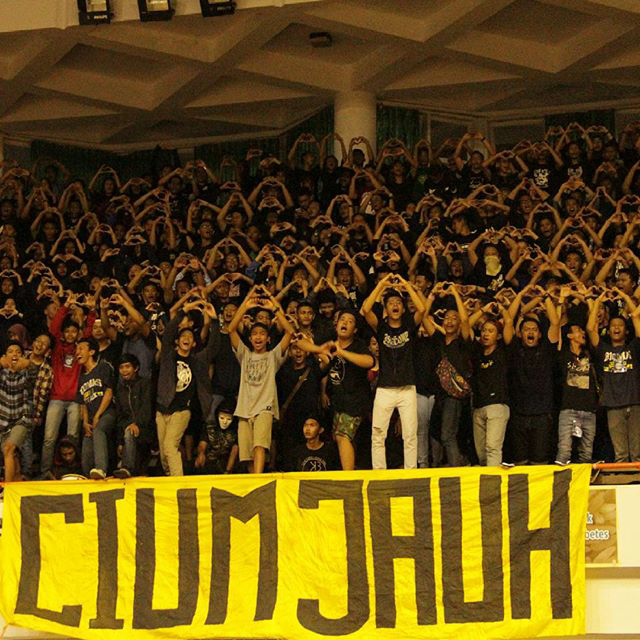 Hal-Hal Unik Yang Biasa Agan Jumpai Di Lapangan Futsal (Oom In Futsal)