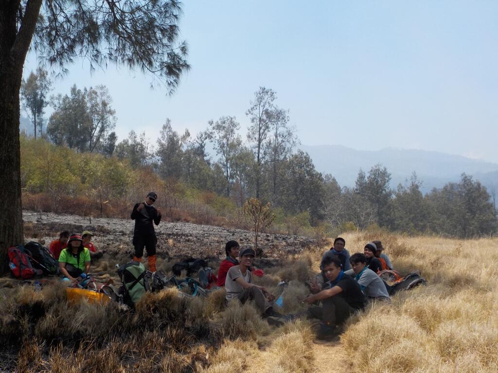 (FR+CATPER) Meregang Nyawa di Tengah Ganasnya Kebakaran Sang Hyang Argopuro