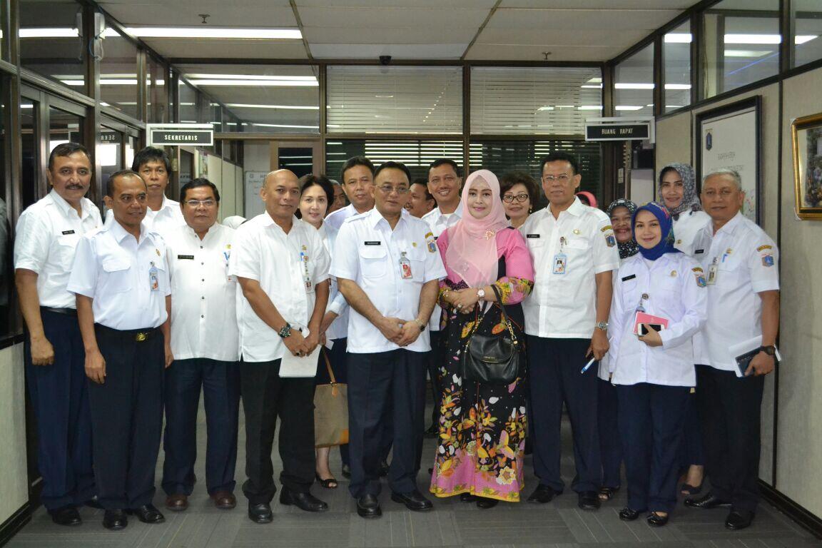 DPD RI Fahira Idris Kunjungi Dinsos DKI
