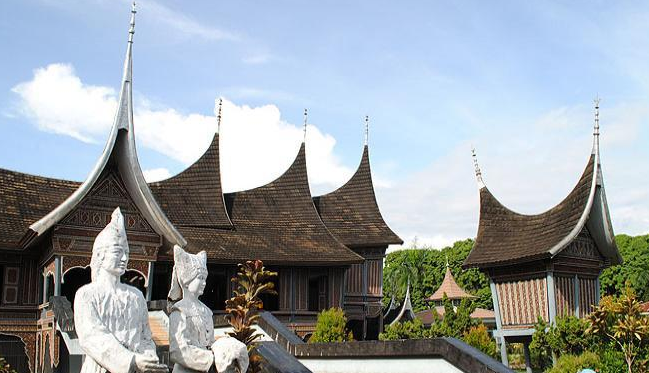 Jalan-jalan ke Kota Padang Sumatera Barat