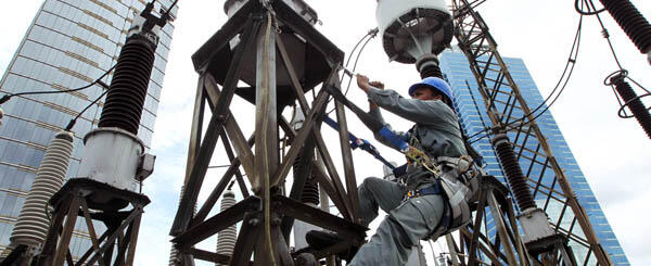 Horeee... Setelah BBM, Tarif Listrik Ikut Turun