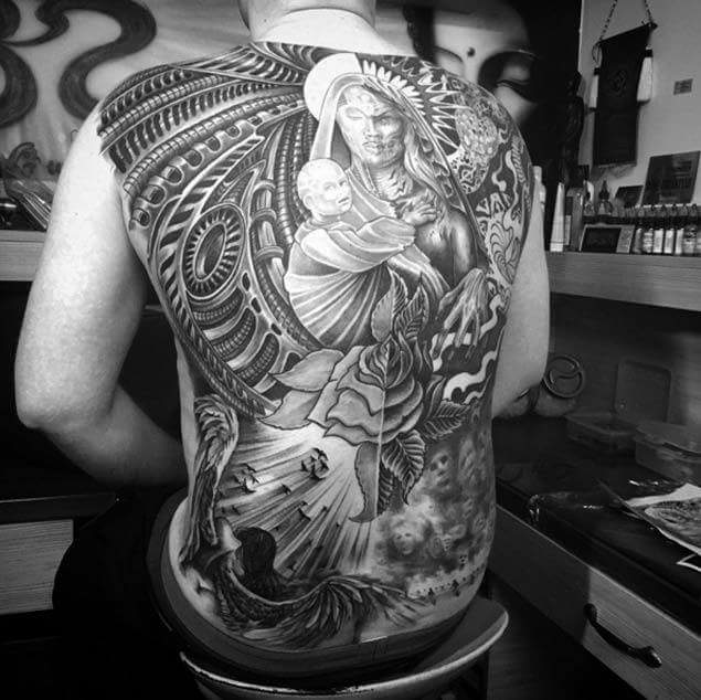 Tatto yang akan menghipnotis mata agan !