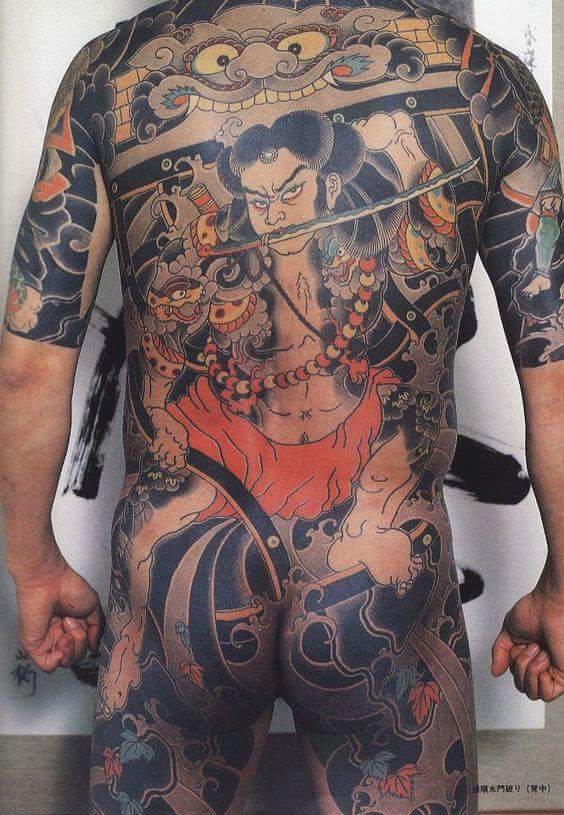 Tatto yang akan menghipnotis mata agan !
