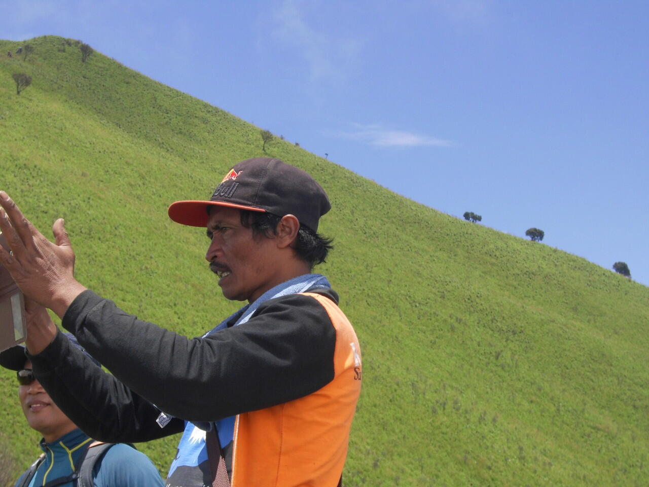 MERBABU SUWANTING, INDAH DI MATA-NANGIS DI DENGKUL