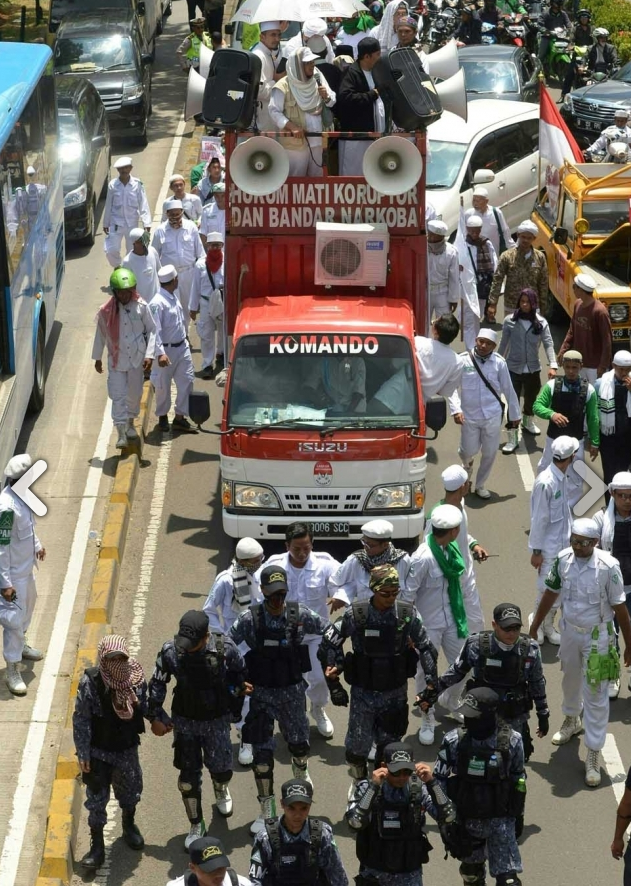 FPI geruduk KPK tuntut Ahok diadili