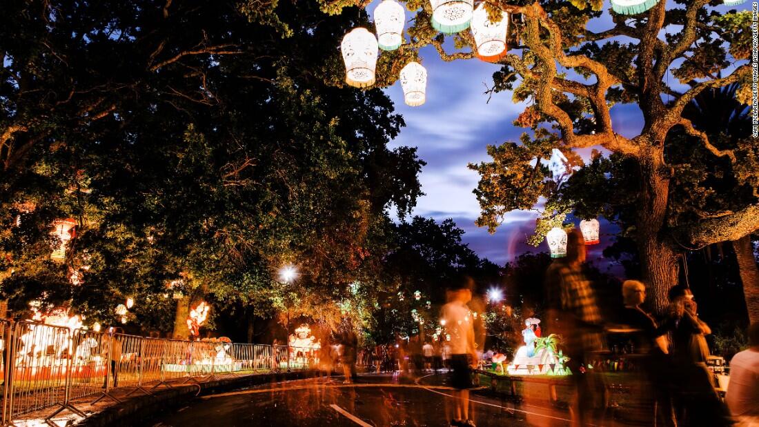 35 Foto dan Fakta Festival Cahaya di Seluruh Dunia