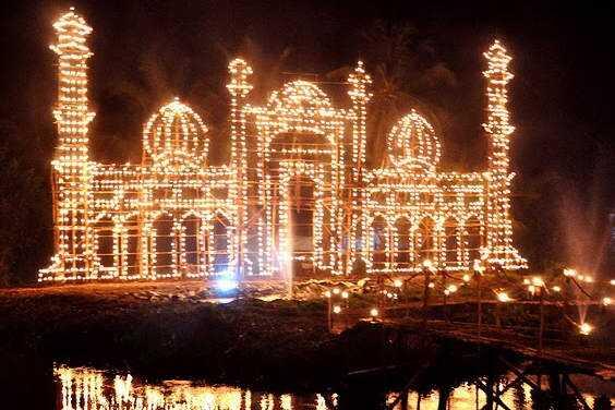 35 Foto dan Fakta Festival Cahaya di Seluruh Dunia