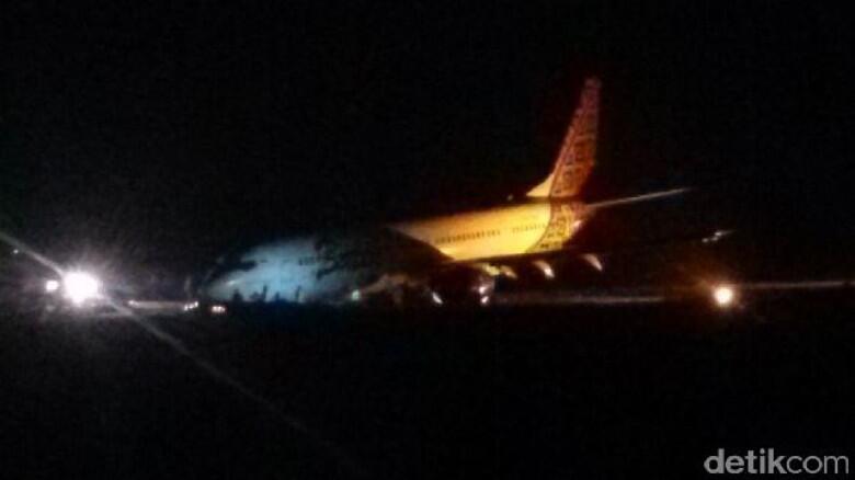 &#91;FOTO &amp; VIDEO LENGKAP&#93; Batik Air dan TransNusa Tabrakan di Runway Halim Perdanakusuma