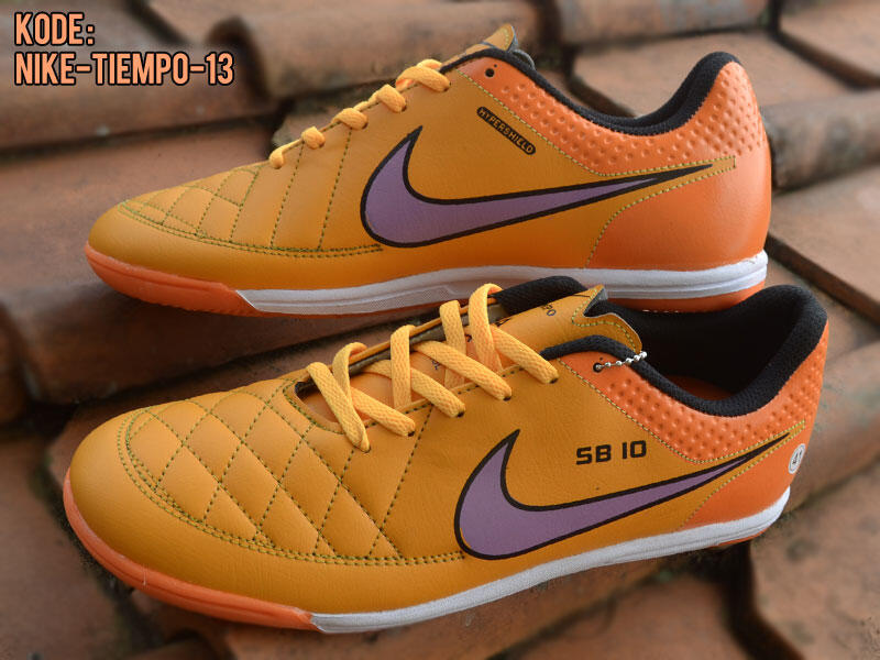 Sepatu Futsal KW 1 dan Super Bagus dan Berkualitas