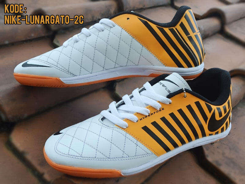 Sepatu Futsal KW 1 dan Super Bagus dan Berkualitas
