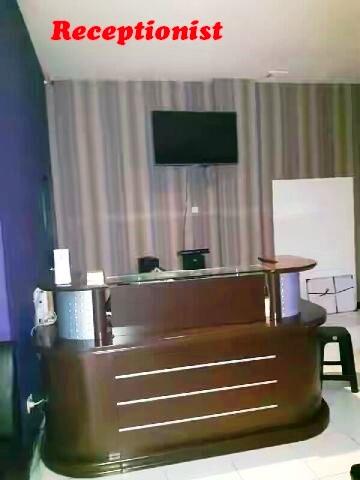 LUCKY'S MASSAGE &amp; LOUNGE - PIK ELANG LAUT