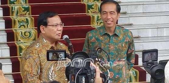 Dorong PPP Rukun, Jokowi Pamerkan Hubungannya dengan Prabowo