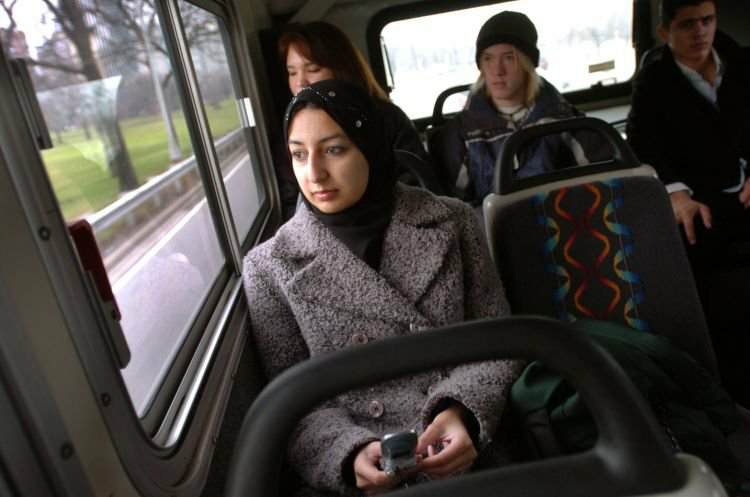 10 Hal yang pasti dirasakan kamu jika jadi Muslim Minoritas di negara Asing