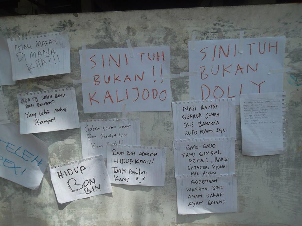 Demo Unik Mahasiswa UGM Terkait Penggusuran Kantin 'Bonbin'