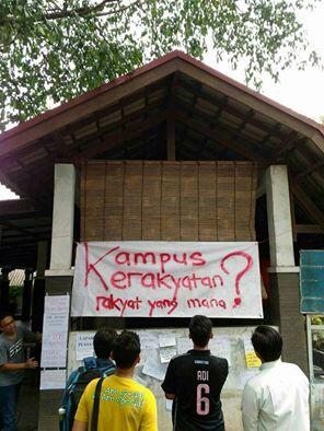 Demo Unik Mahasiswa UGM Terkait Penggusuran Kantin 'Bonbin'