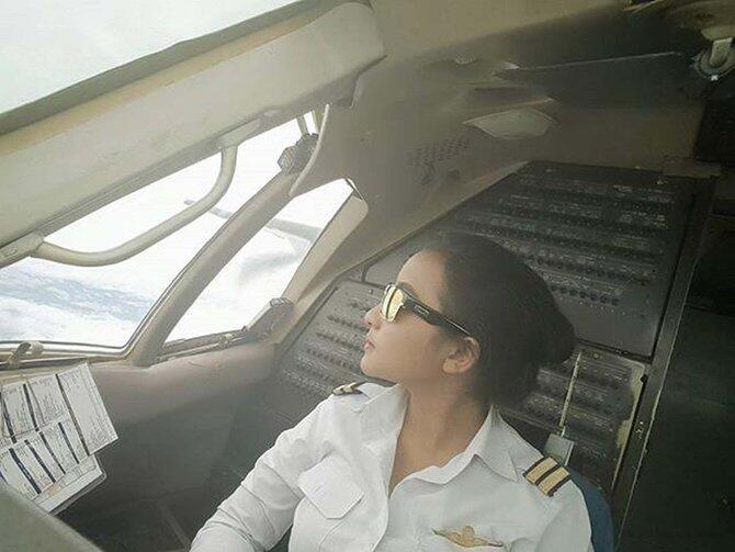 Cerita pilot cantik taklukkan medan ekstrem penerbangan di Papua