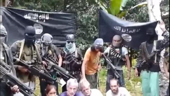 Kelompok Abu Sayyaf bantai 18 tentara Filipina
