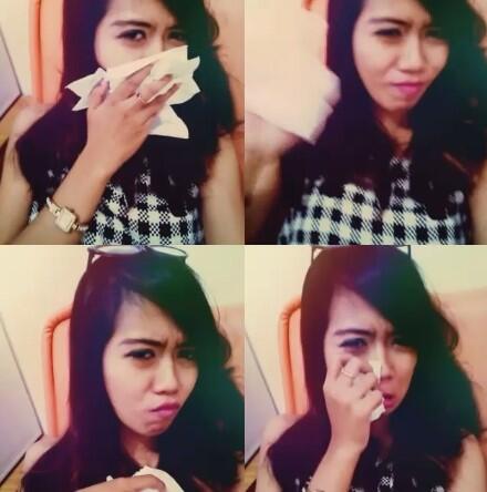 Wow, Inilah 1001 Pose Selfie Para Cewek yang Nge-Gemesin (++FOTO)