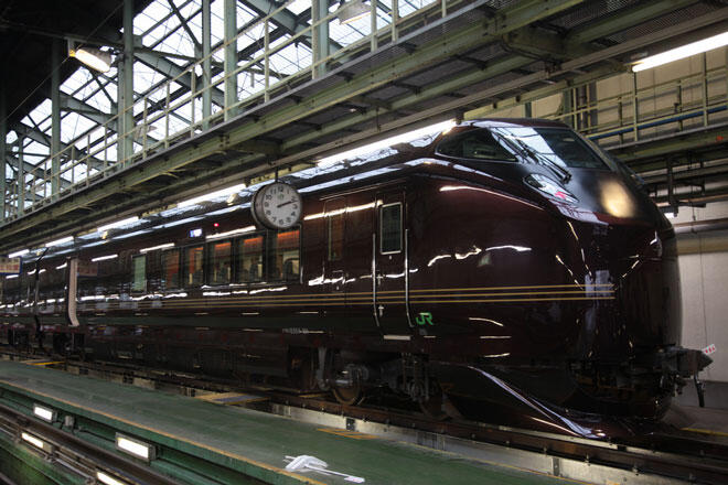  6 Fakta tentang keunikan dan kemewahan kereta api di Jepang