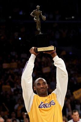 Kobe Bryant, Sang Legenda Menutup Pintu Karirnya. #ThankYouKobe