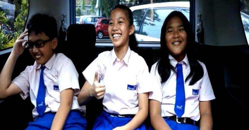 4 Tips Menyenangkan Mengantarkan Si Kecil ke Sekolah