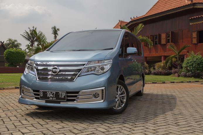 5 Gaya Si Kecil di Dalam Mobil