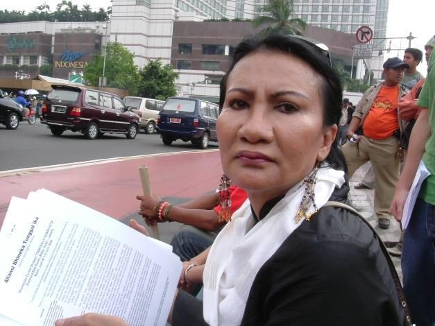 ATIQAH HASIHOLAN, BANGGA IBUNYA DITANGKAP