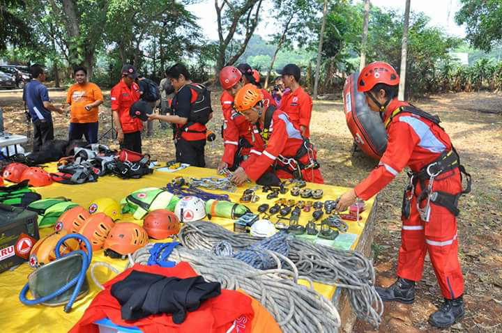 Pelatihan dan Pendidikan Dasar Indonesian Disaster Emergency Response Unit Angkatan 2