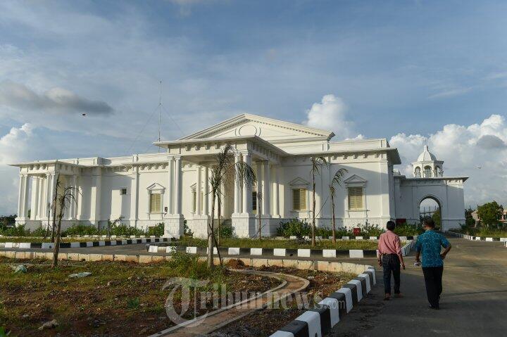 Istana Wali Nanggroe Diresmikan Gubernur 