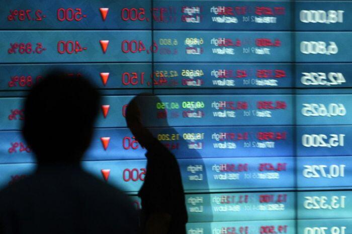 Kiat aman investasi saham