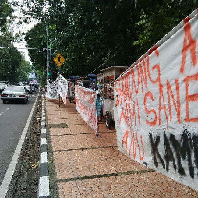 Wah Pedagang Purnawarman Menolak Direlokasi, Ingin Tetap Jualan di Trotoar