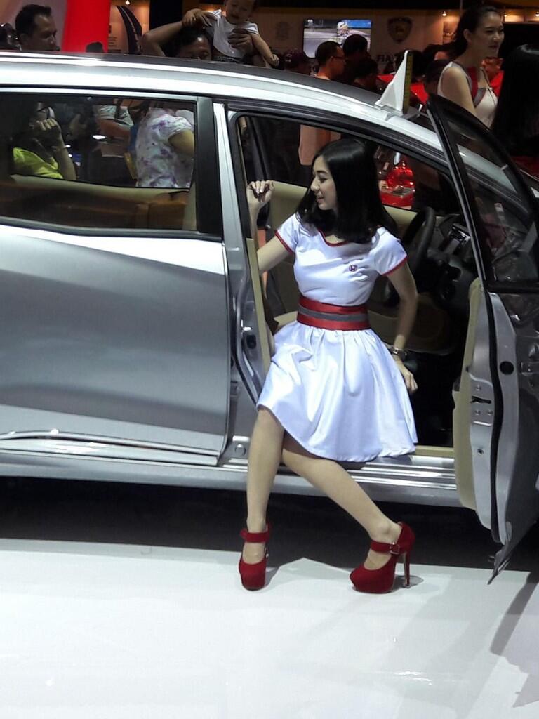 Yang Bening-Bening di IIMS 2016 (16 APRIL 2016)