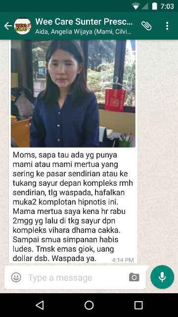 Hati2 Hipnotis dipasar, target emak2/nenek2. Salah satu pelaku Tertangkap CCTV. 