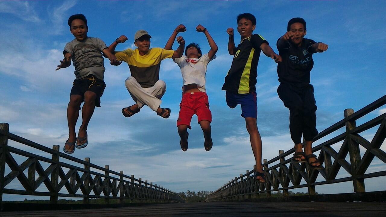 Alasan kenapa kita mudah kagum kepada orang yang kurang kita kenal
