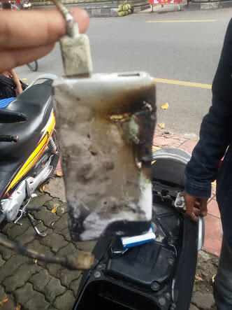 Power bank meledak dibagasi motor, angus dah