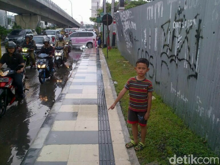 Mengenal Daffa, Bocah Semarang yang Berani Cegat Pemotor yang Jalan di Trotoar