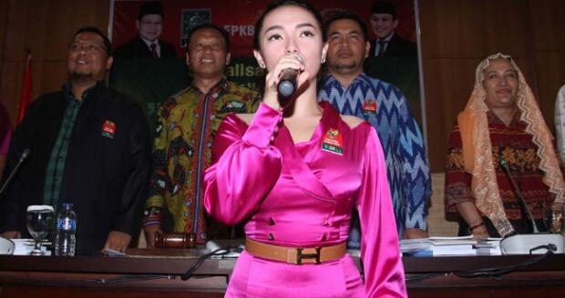 Ketua MPR Bantah Angkat Zaskia Gotik Jadi Duta Pancasila