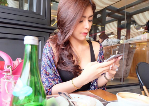 Rica Andriani teman Aurel yang Sexy &amp; Party Lover !